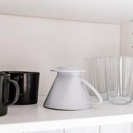 Komplett Neu: 2-Zi Zentral Im Altbau. 24H-Checkin Kiel Ngoại thất bức ảnh